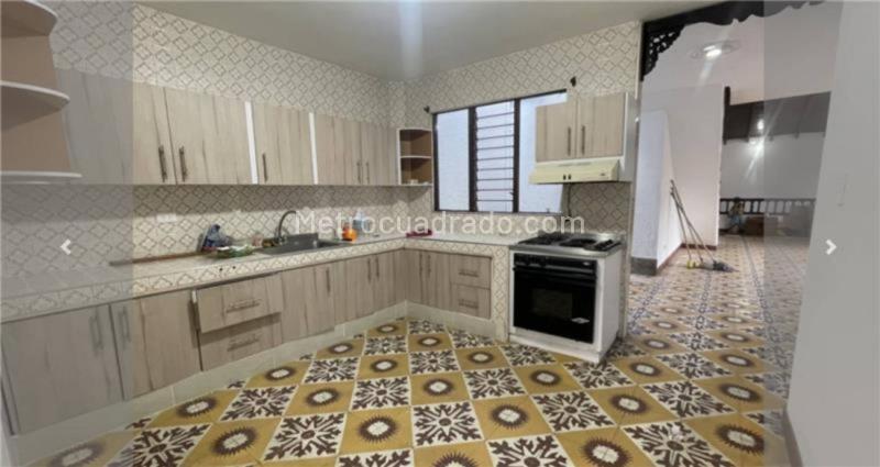 5BR House in Alcala (250 m²) - 3