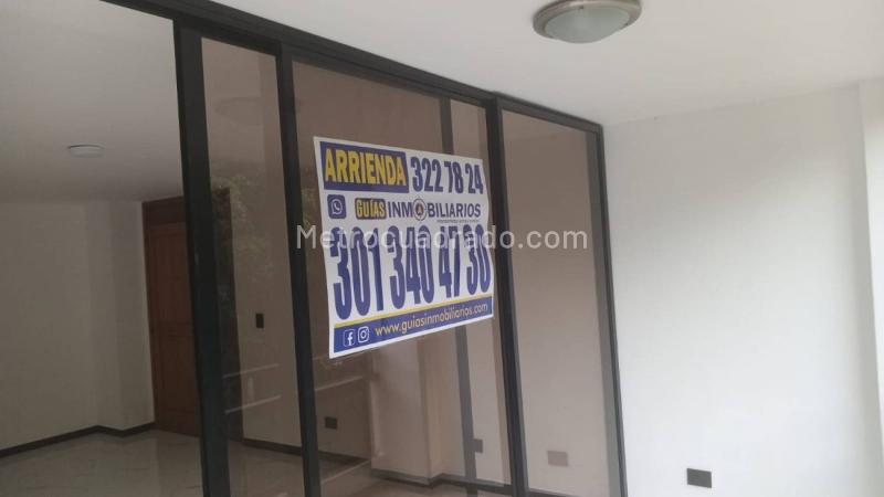 Apartamento Elegante de 4 Alcobas en El Poblado - 4