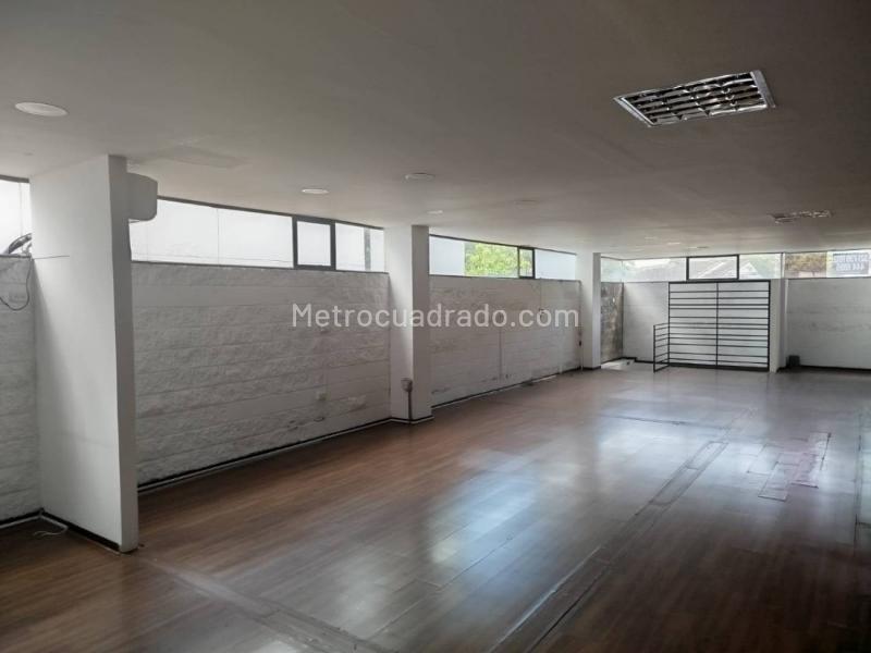 Commercial 0BR House in Aguacatala - 4