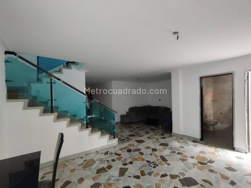 Commercial 5BR House in Belen Rosales
