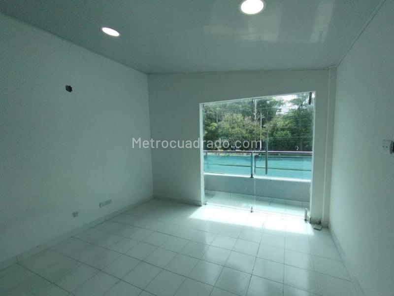 Commercial 5BR House in Belen Rosales - 5