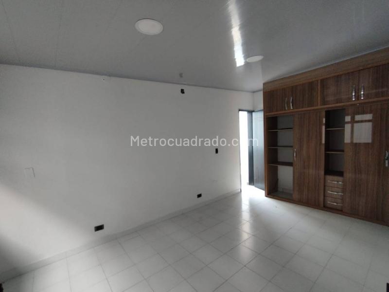 Commercial 5BR House in Belen Rosales - 7