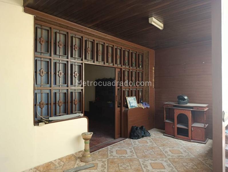 Commercial House for Rent in Prado - 3