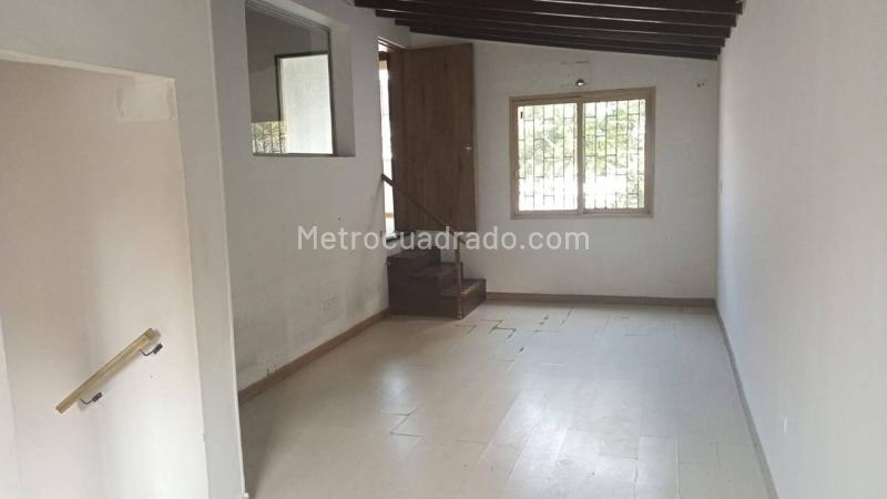 Commercial House for Rent in Aguacatala - 9