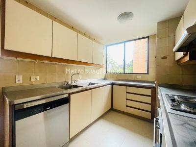 Apartamento de 5 alcobas en venta en El Poblado, Medellín, 260 m² · foto 20 de 20