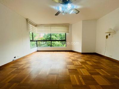 Apartamento de 5 alcobas en venta en El Poblado, Medellín, 260 m² · foto 2 de 20