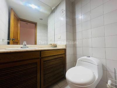 Apartamento de 5 alcobas en venta en El Poblado, Medellín, 260 m² · foto 7 de 20