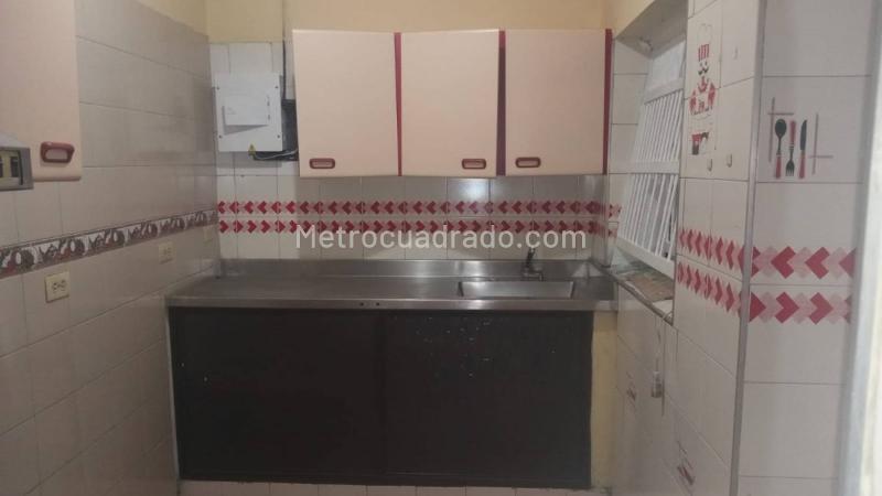 Casa Comercial de 2 Alcobas en Prado - 4