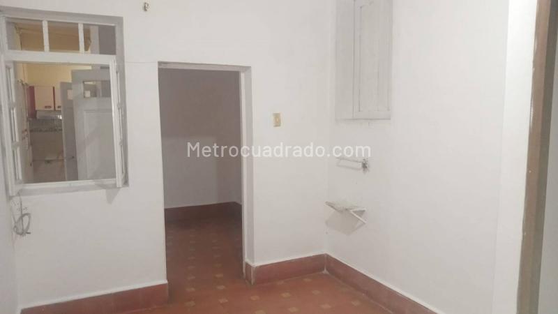 Casa Comercial de 2 Alcobas en Prado - 5