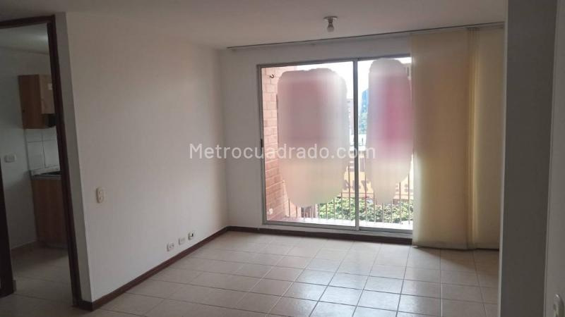 Apartamento Moderno de 3 Alcobas en Aguacatala - 3
