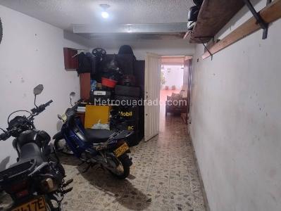 Casa de 5 alcobas en venta en Calasanz, Medellín, 290 m² · foto 12 de 19