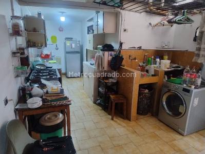 Casa de 5 alcobas en venta en Calasanz, Medellín, 290 m² · foto 14 de 19