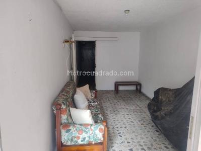 Casa de 5 alcobas en venta en Calasanz, Medellín, 290 m² · foto 16 de 19