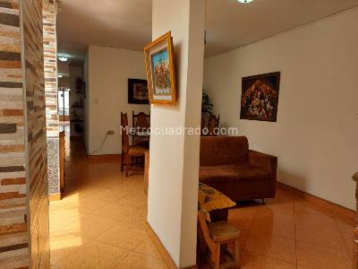Apartamento en venta en La America, Medellín · foto 2 de 20