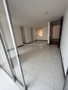 Apartamento en venta en Loma Del Esmeraldal, Envigado · foto 4 de 13