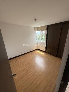 Apartamento en venta en Loma Del Esmeraldal, Envigado · foto 8 de 13