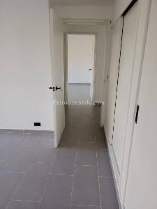 Casa en arriendo en La America, Medellín, 200 m² · foto 4 de 15