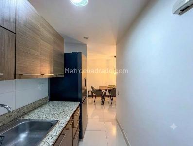 Apartamento en venta en Loma Del Esmeraldal, Envigado · foto 4 de 10