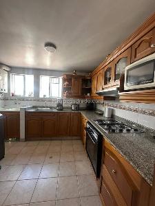Casa de 4 alcobas en venta en La Mota, Medellín, 140 m² · foto 2 de 18