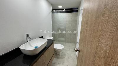 Apartamento de 3 alcobas en venta en Parque Lleras, Medellín, 109 m² · foto 17 de 20