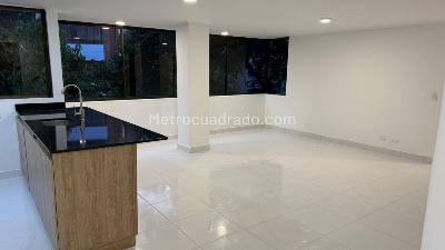 Apartamento de 3 alcobas en venta en Parque Lleras, Medellín, 109 m² · foto 4 de 20