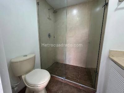 Apartamento de 3 alcobas en venta en El Poblado, Medellín, 118 m² · foto 11 de 18