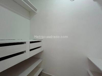 Apartamento de 3 alcobas en venta en El Poblado, Medellín, 118 m² · foto 17 de 18