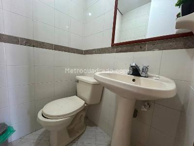 Apartamento en venta en El Poblado, Medellín · foto 12 de 17