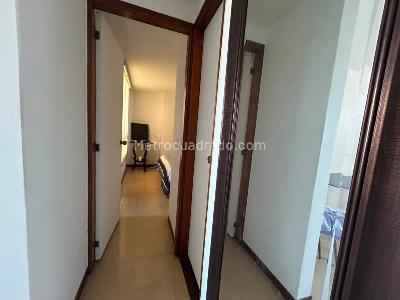 Apartamento en venta en El Poblado, Medellín · foto 13 de 17