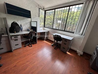 Casa de 5 alcobas en venta en El Poblado, Medellín, 420 m² · foto 2 de 14