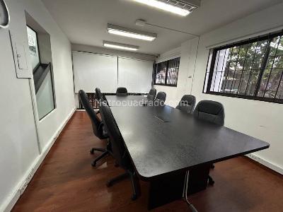 Casa de 5 alcobas en venta en El Poblado, Medellín, 420 m² · foto 5 de 14