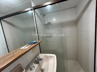 Apartamento de 3 alcobas en venta en Loma De San Julian, Medellín, 89 m² · foto 10 de 19