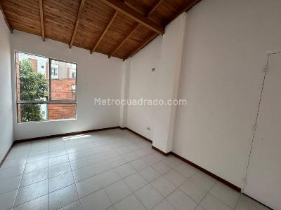 Apartamento de 3 alcobas en venta en Loma De San Julian, Medellín, 89 m² · foto 7 de 19