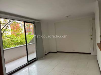 Apartamento de 2 alcobas en venta en Loma De San Julian, Medellín, 58 m² · foto 8 de 18