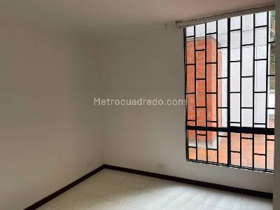 Apartamento de 2 alcobas en venta en Loma De San Julian, Medellín, 58 m² · foto 9 de 18