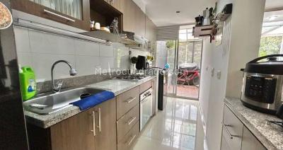 Apartamento de 3 alcobas en venta en Aves Maria, Sabaneta, 78 m² · foto 5 de 17