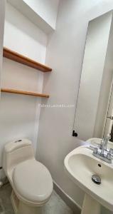 Apartamento de 3 alcobas en venta en El Poblado, Medellín, 87 m² · foto 14 de 16
