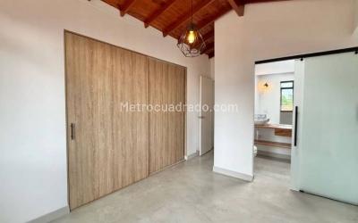 Apartamento de 3 alcobas en venta en El Poblado, Medellín, 87 m² · foto 5 de 16