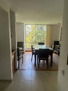 Apartamento de 2 alcobas en venta en El Poblado, Medellín, 75 m² · foto 2 de 10