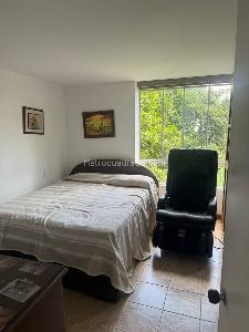 Apartamento de 2 alcobas en venta en El Poblado, Medellín, 75 m² · foto 5 de 10