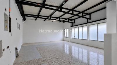 Casa en venta en El Poblado, Medellín, 537 m² · foto 5 de 14