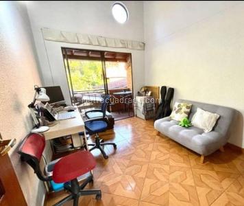 Casa de 4 alcobas en venta en El Dorado, Envigado, 311 m² · foto 12 de 20