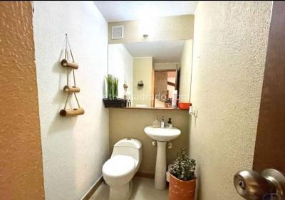 Casa de 4 alcobas en venta en El Dorado, Envigado, 311 m² · foto 19 de 20