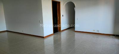 Apartamento de 3 alcobas en venta en Laureles, Medellín, 125 m² · foto 12 de 20
