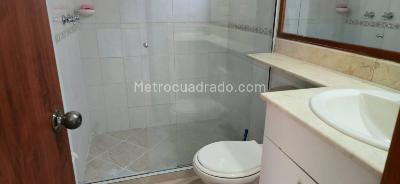 Apartamento de 3 alcobas en venta en Laureles, Medellín, 125 m² · foto 15 de 20