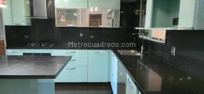 Apartamento de 3 alcobas en venta en Laureles, Medellín, 125 m² · foto 4 de 20