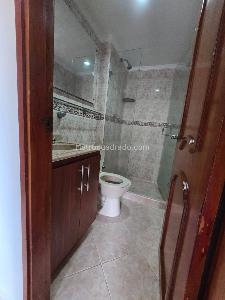Apartamento de 4 alcobas en venta en Los Colores, Medellín, 73 m² · foto 4 de 16