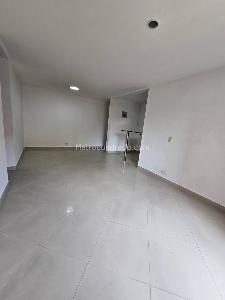 Apartamento de 4 alcobas en arriendo en Los Colores, Medellín, 73 m² · foto 12 de 16