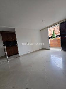 Apartamento de 4 alcobas en arriendo en Los Colores, Medellín, 73 m² · foto 2 de 16