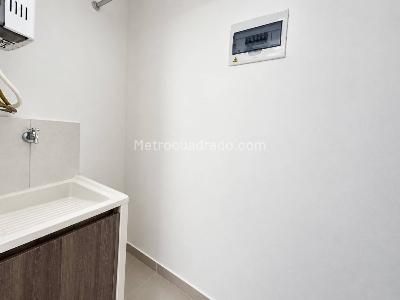 Apartamento de 3 alcobas en arriendo en San Diego, Medellín, 77 m² · foto 10 de 11